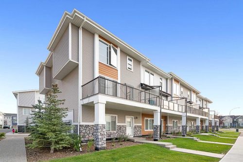 633 Savanna Blvd Ne, Calgary, AB, T3J2K2 | Card Image
