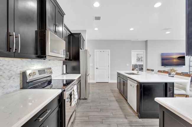 92 Palmetto Ln, House other with 4 bedrooms, 3 bathrooms and null parking in Royal Palm Beach FL | Image 12