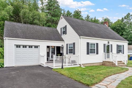 8 Kimball Avenue, Plaistow, NH, 03865 | Card Image
