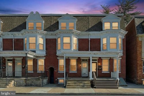 450 Pennsylvania Ave, YORK, PA, 17404-2824 | Card Image