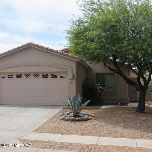 5569 W Crimson Bluff Dr, Marana, AZ, 85658-4364 | Card Image