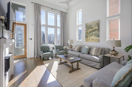 ste-5-3118 Long Blvd, Nashville, TN, 37203-2586 | Card Image