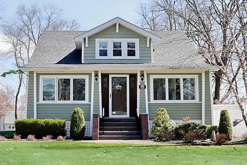 385 Kings Hwy, Valley Cottage, NY, 10989-1529 | Card Image