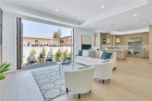 3202 Green Ln, Redondo Beach, CA, 90278-1893 | Card Image