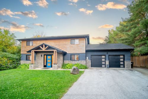734 Mountain Road, Collingwood, ON, L9Y5G1 | Card Image
