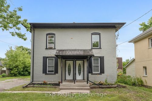 497 Donegal St, Peterborough, ON, K9H4L9 | Card Image