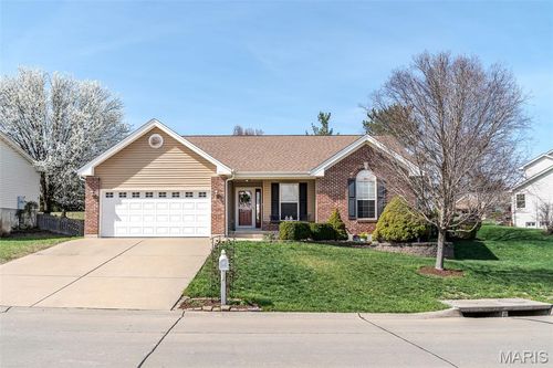 311 Washington Heights Dr, Washington, MO, 63090-6627 | Card Image