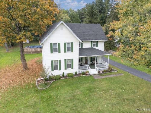 7263 Quaker Rd, Orchard Park, NY, 14127-2008 | Card Image