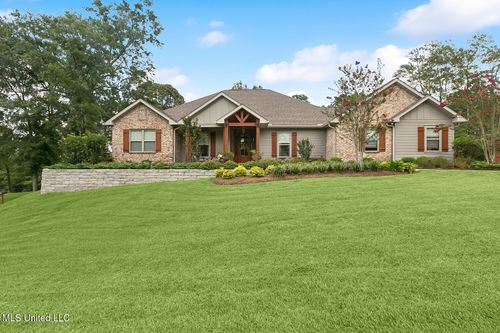 67 Oak Haven Dr, Poplarville, MS, 39470-4510 | Card Image