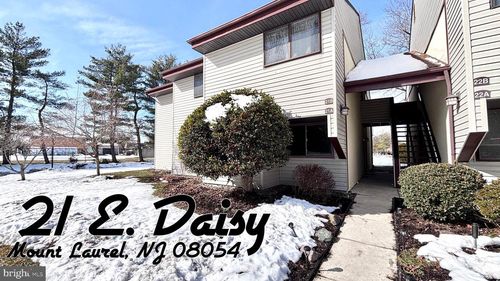 21 E Daisy Ln, MOUNT LAUREL, NJ, 08054-2579 | Card Image