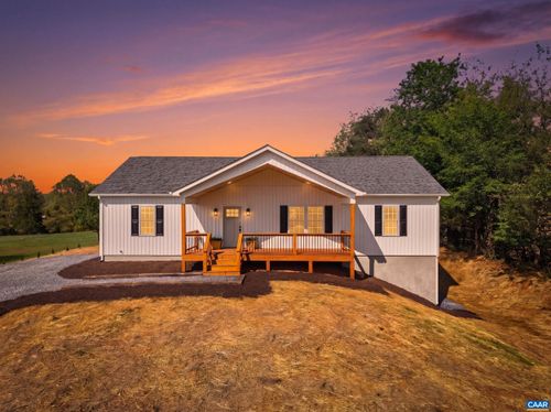 140 Stoney Creek Dr, Madison Heights, VA, 24572-3955 | Card Image