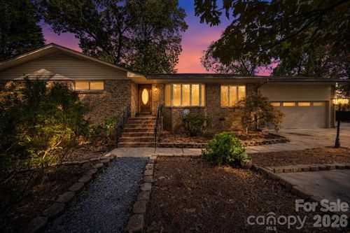 203 Ewing Dr, Belmont, NC, 28012-4130 | Card Image