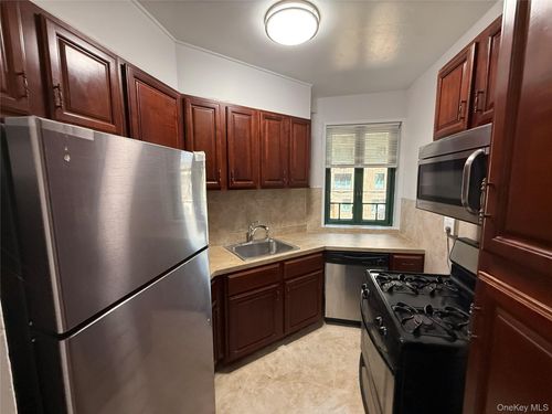 1c-1725 Purdy Street, New York, NY, 10462 | Card Image