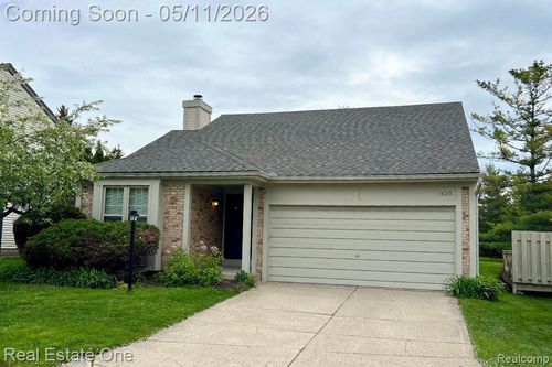 1629 Glenbrooke Ct, Rochester Hills, MI, 48307-3006 | Card Image