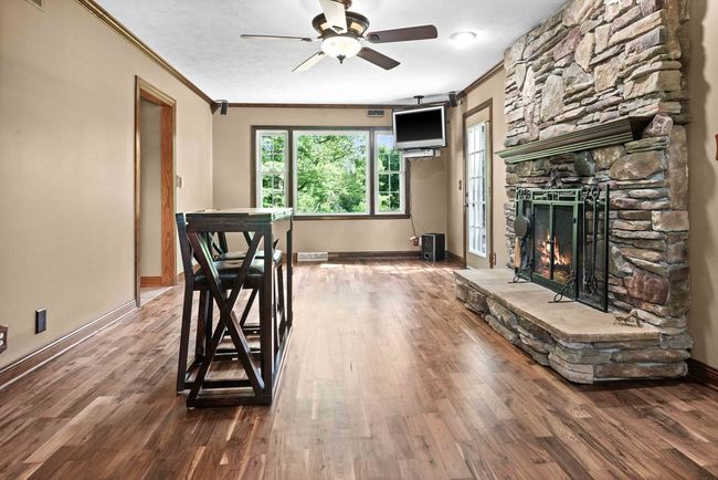 19423 Lakeside Ln, House other with 4 bedrooms, 4 bathrooms and 3 parking in Bloomington IL | Image 7
