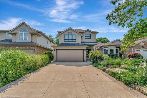 578 Windjammer Way, Waterloo, ON, N2K3Z6 | Card Image
