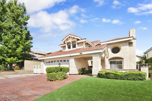 5656 Walnut Ridge Dr, Agoura Hills, CA, 91301-4033 | Card Image