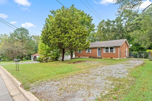 635 Lafayette Rd, Clarksville, TN, 37042-5356 | Card Image