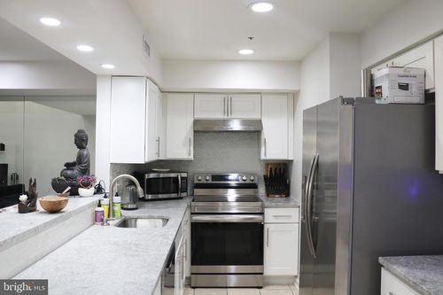 1031 Main St, VOORHEES, NJ, 08043-4604 | Card Image