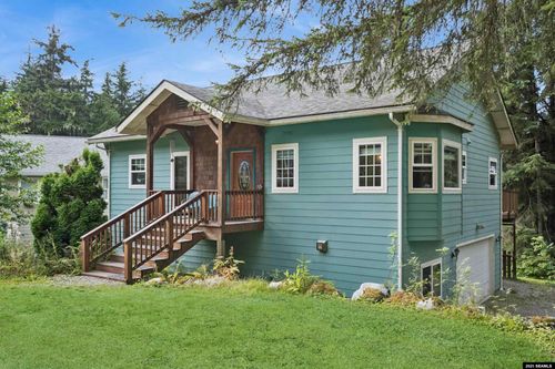 10391 Dock St, Juneau, AK, 99801-8523 | Card Image