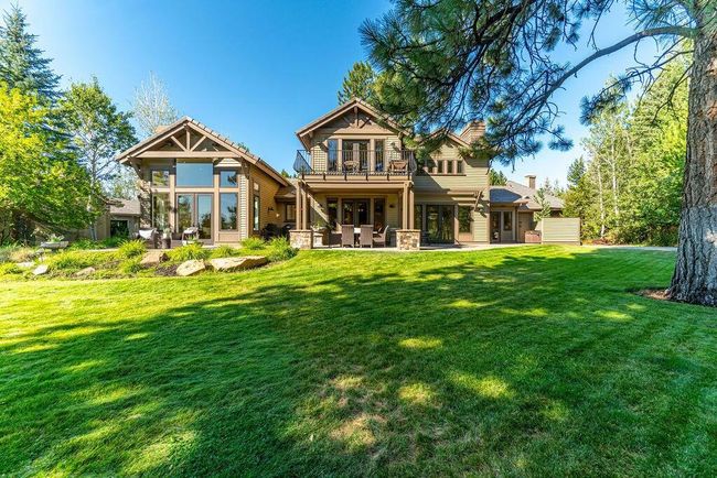 Back Exterior and Yard | Image 4