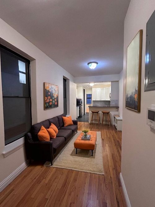 1c-417 3rd Ave, New York, NY, 10016-8174 | Card Image