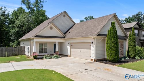 214 Liz Ln, Harvest, AL, 35749-5003 | Card Image