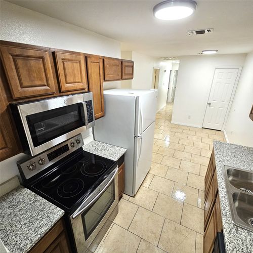 1808 and 1810 Wiseman Avenue, Fort Worth, TX, 76105 | Card Image