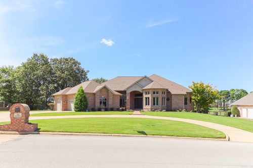 2911 Ridgepointe Drive, Jonesboro, AR, 72404 | Card Image