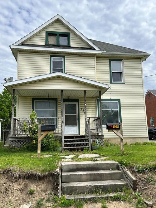 134 W Atwood St, Galion, OH, 44833-2634 | Card Image