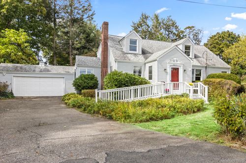 41 Brush Ln, Greenlawn, NY, 11740-1202 | Card Image