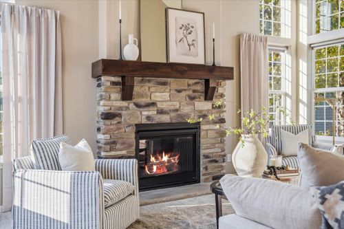 W239N2317 Hawks Meadow Ct, Waukesha, WI, 53188-1908 | Card Image