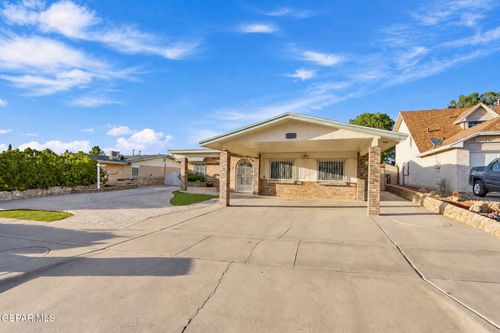 8528 Saratoga Drive, El Paso, TX, 79912 | Card Image