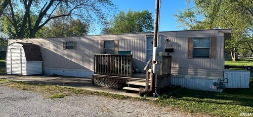 521 S Emmett St, Virden, IL, 62690-1620 | Card Image