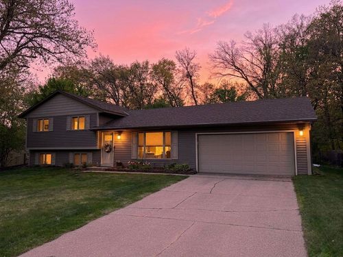 12997 Euclid Ave, Apple Valley, MN, 55124-4403 | Card Image