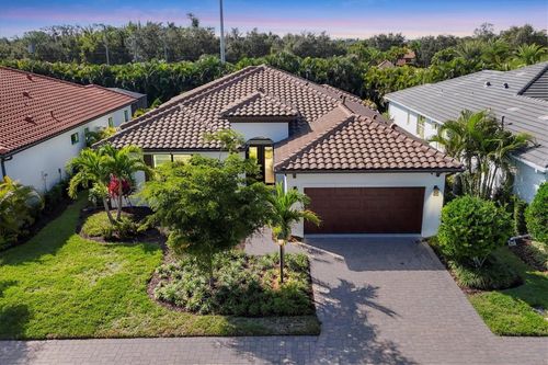 8020 Clearwater Ct, SARASOTA, FL, 34241-2719 | Card Image