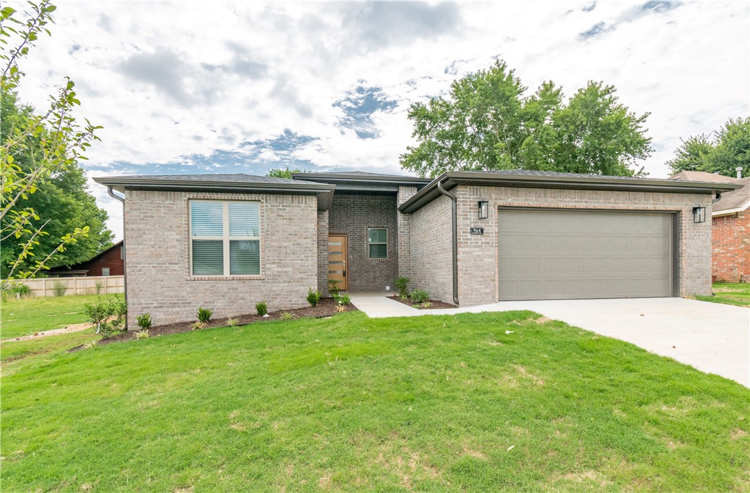 Liberty Dr, Fayetteville, AR 72701