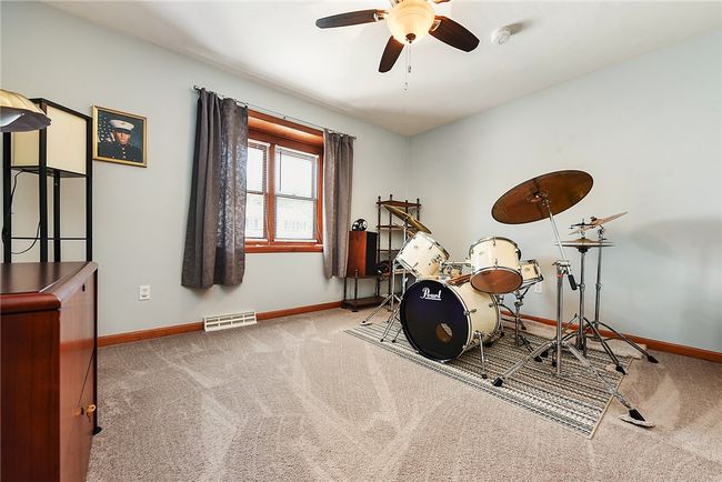 1069 Redoak Dr, House other with 4 bedrooms, 3 bathrooms and 2 parking in Harrison City PA | Image 31