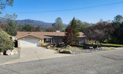 42445 Deep Forest Dr, Coarsegold, CA, 93614 | Card Image