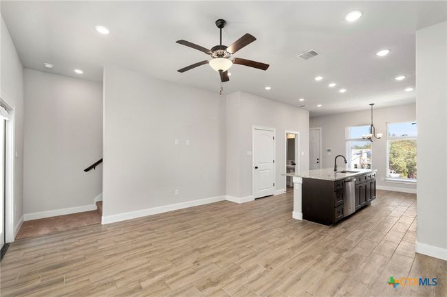 A - 229 High Drive Drive, Townhouse with 2 bedrooms, 3 bathrooms and null parking in Spring Branch TX | Image 6