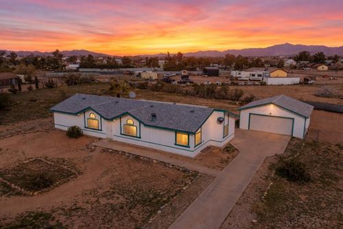 5845 W Abrigo Dr, Golden Valley, AZ, 86413-6868 | Card Image