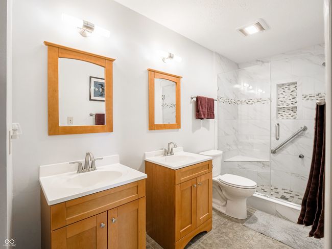 7629 Farm View Cir W, Condo with 2 bedrooms, 2 bathrooms and null parking in Indianapolis IN | Image 24