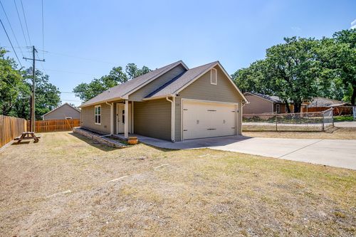 719 Harness Trl, Granbury, TX, 76049-5635 | Card Image