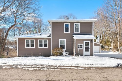 5 Beacon Street, Westerly, RI, 02891 | Card Image