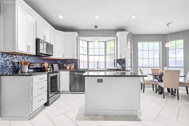 1092 Rosewood Dr, House other with 4 bedrooms, 3 bathrooms and null parking in Grapevine TX | Image 16