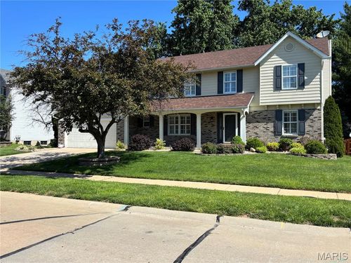 2094 Autumn Wood Dr, Saint Charles, MO, 63303-4477 | Card Image