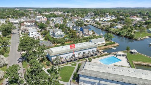 3004 Mitchell Road, Southampton, NY, 11978 | Card Image