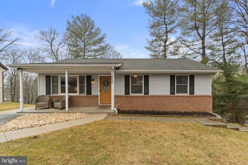 6999 Cedar Ave, SYKESVILLE, MD, 21784-7471 | Card Image