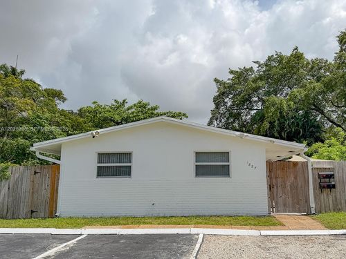 1827 Sw 21st St, Fort Lauderdale, FL, 33315 | Card Image
