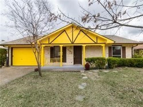 5214 Spring Lake Dr, Garland, TX, 75043-5229 | Card Image